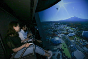 富士急ハイランド「富士飛行社」上映映像を一新