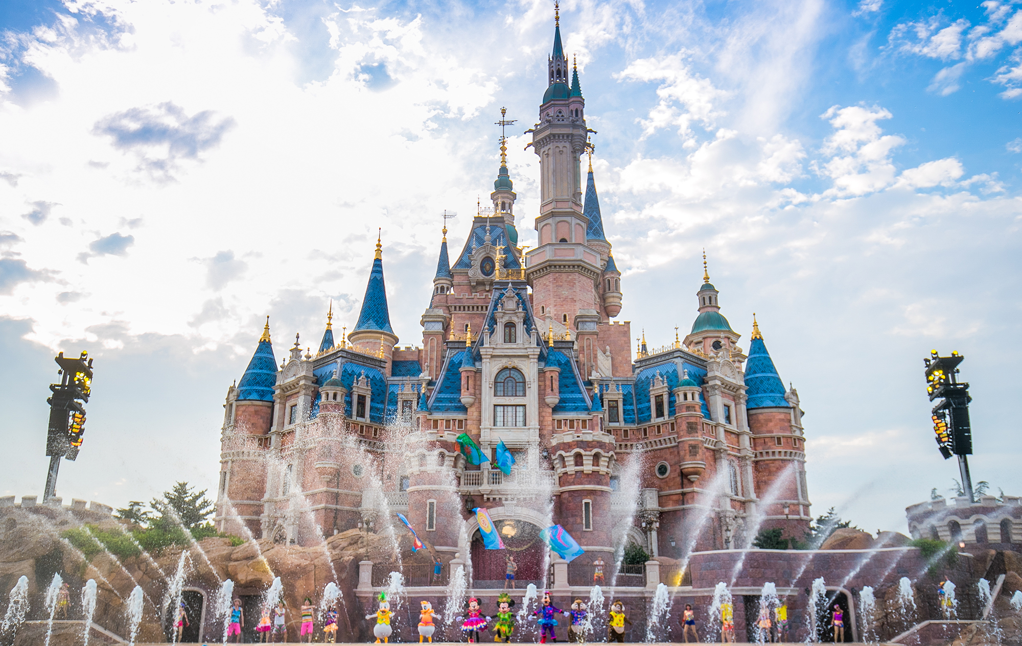 上海ディズニーランド5周年 パークの歴史を写真で振り返る あとなびマガジン 上海ディズニーランド5周年 パークの歴史を写真で振り返る あとなびマガジン