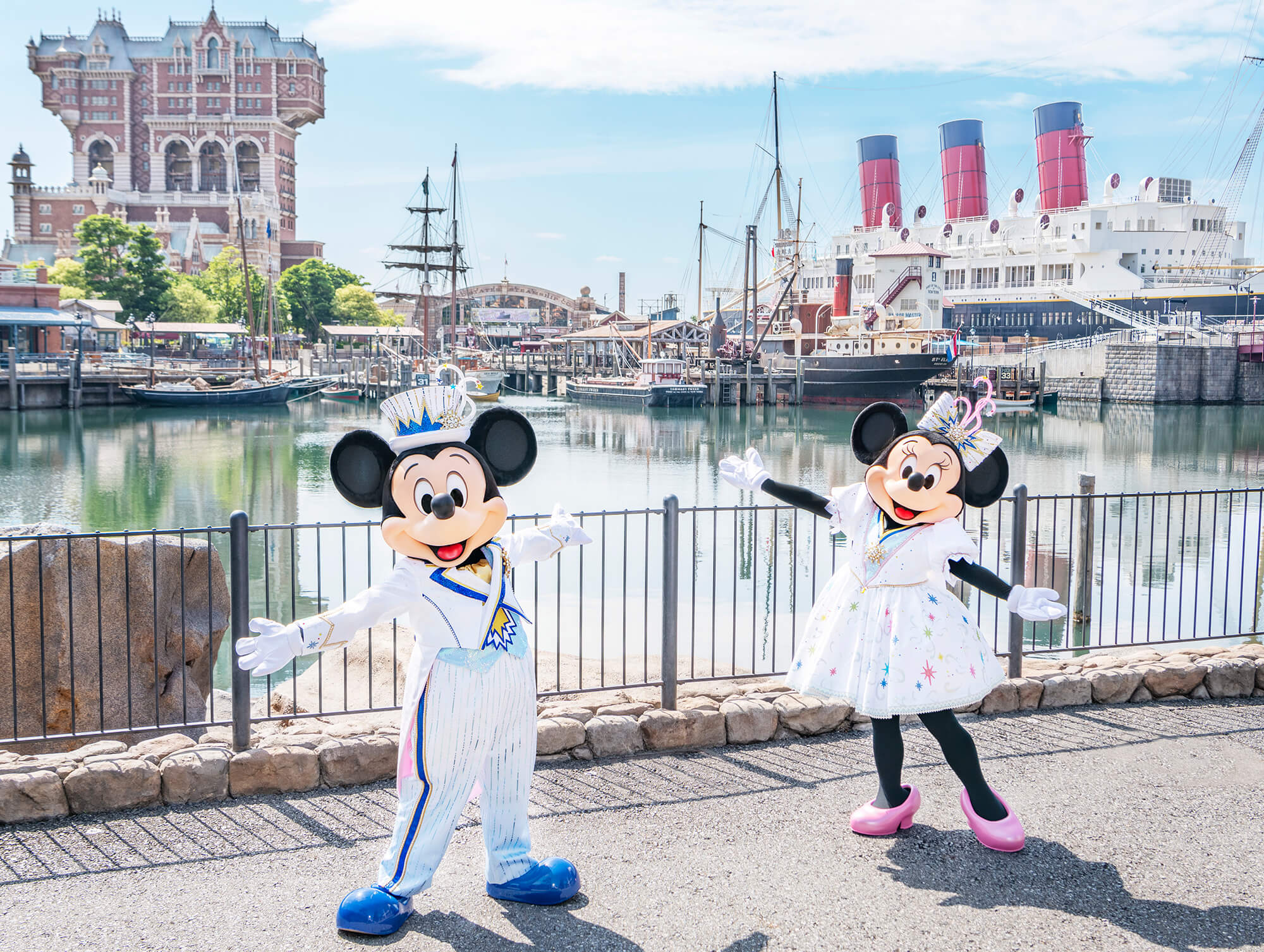 東京ディズニーシー周年ミッキーとミニーの新衣装を公開 あとなびマガジン