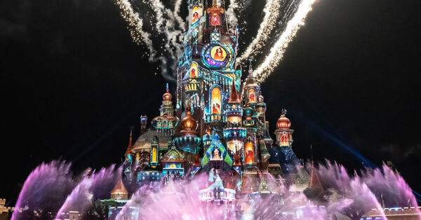 香港ディズニーランド、新作ナイトショー「モーメンタス」6月中旬