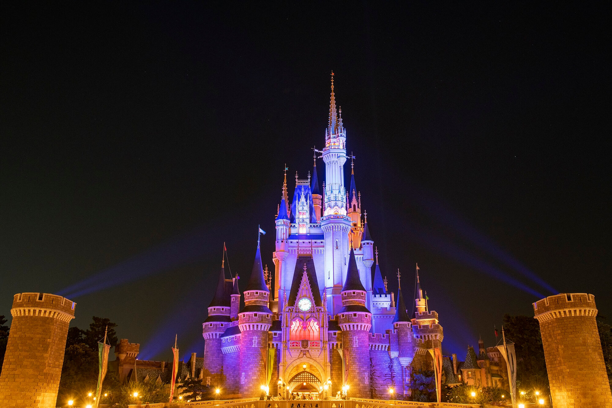 Tdr 平日17時から ウィークナイトパスポート 休日15時から アーリーイブニングパスポート 発売 あとなびマガジン