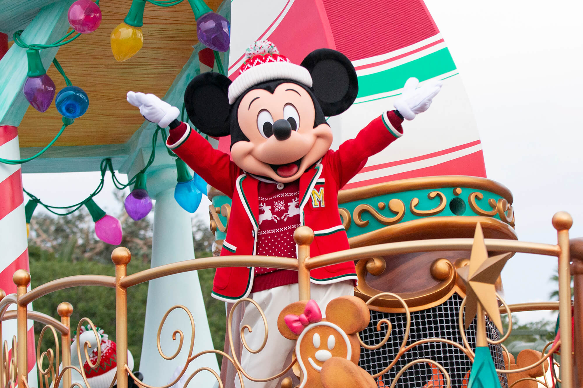 TDR「ディズニー・クリスマス」2022 パレード再開&クリスマスタイム ...