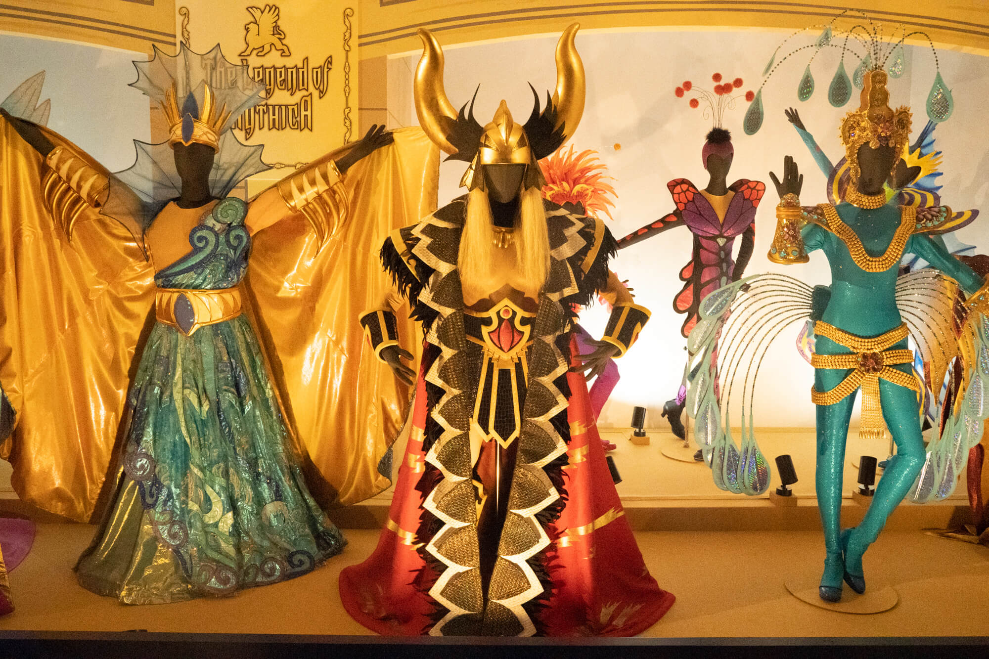 TDRモーメンツ展 ミシカやミスマスの展示衣装を4/10から変更｜あとなび