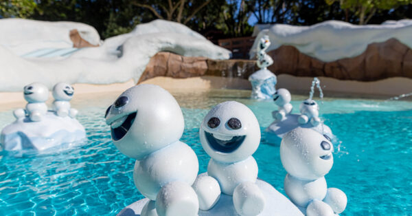 ディズニー リゾートクルーザー アナ雪 ディズニートミカ紹介】アナとエルサのフローズンファンタジー2016