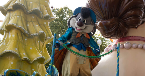 【写真】パルケエスパーニャ30周年の新たな旅へ 10年ぶりの新パレード「“ブエン ビアヘ”」スタート｜あとなびマガジン