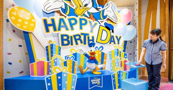 ディズニーストアドナルド90周年」ディズニーストアでドナルド