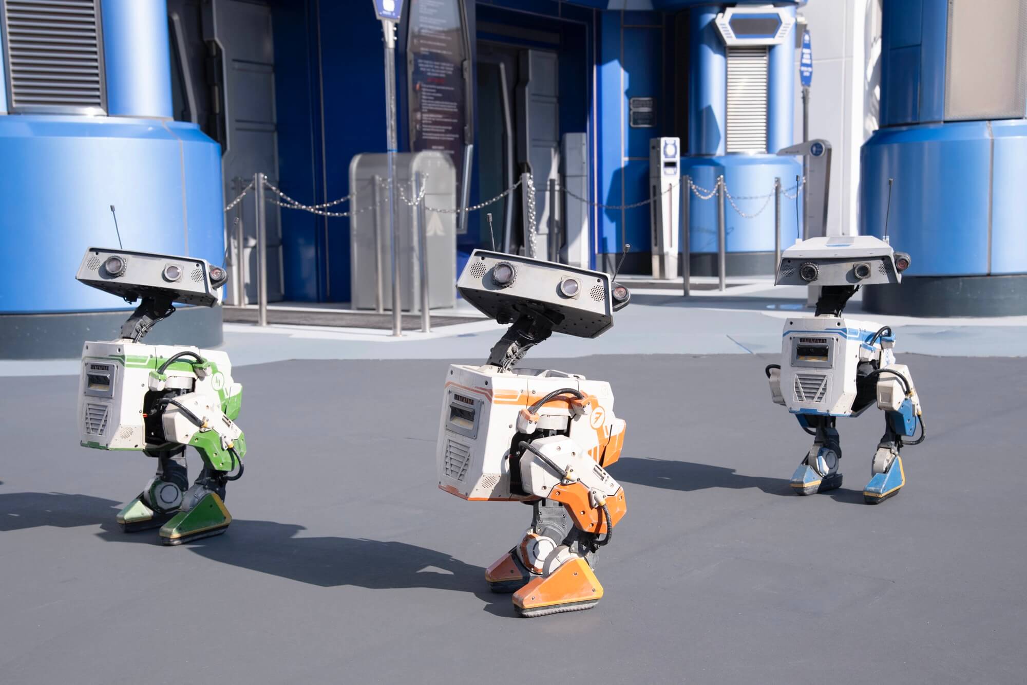 東京ディズニーランドにスター・ウォーズ「BDXドロイド」初登場