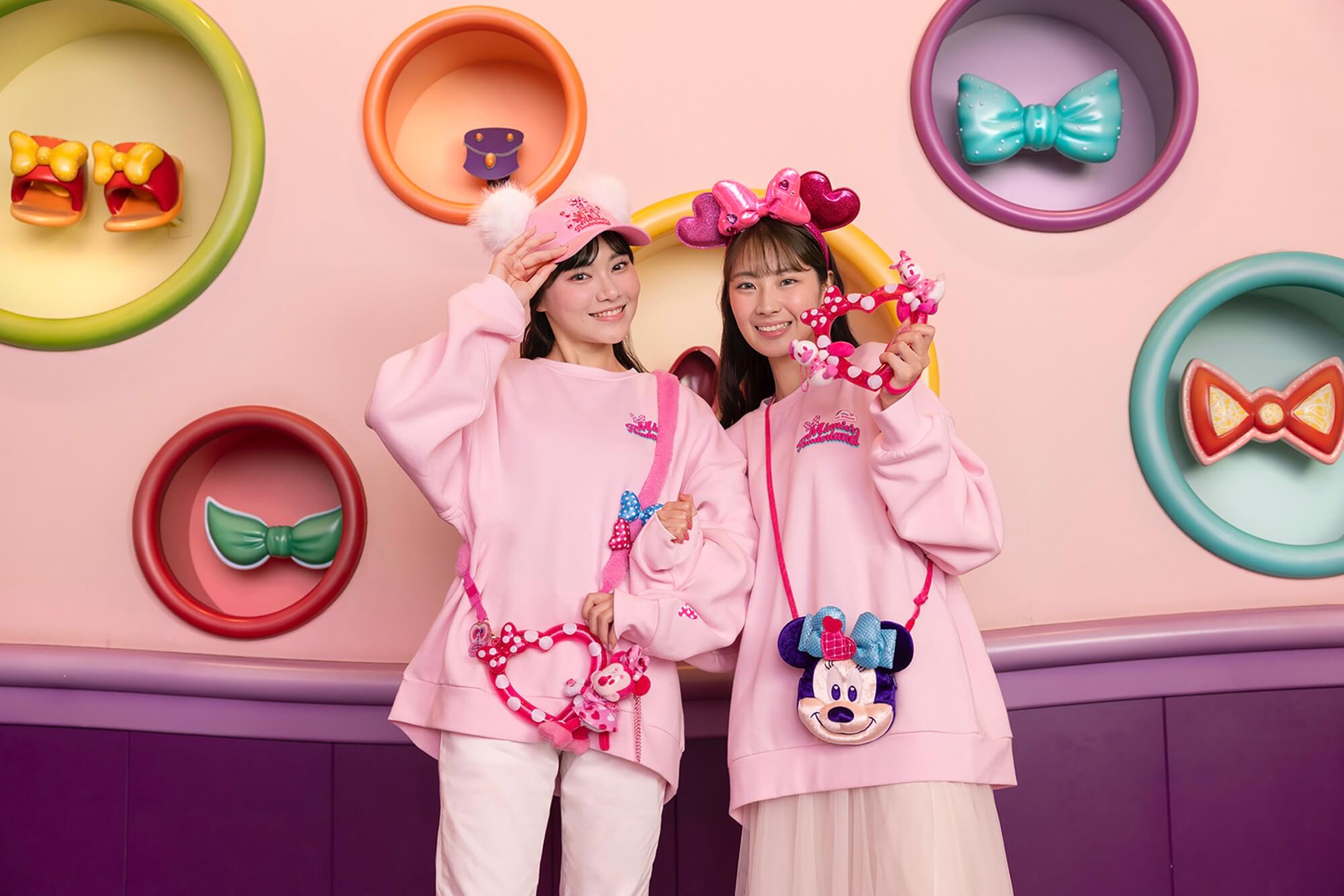 ミニーのファンダーランド夜のマッピング演出が登場 スペシャルグッズ