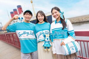 スピジャ風 東京ディズニーシー25周年ジュビリーブルーのトレーナー